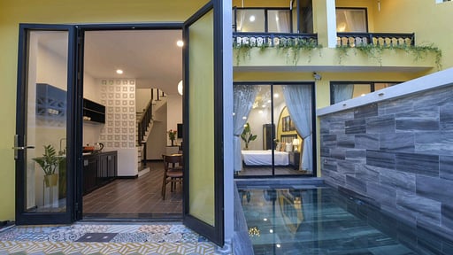 Rosie Villa Swimming pool 2