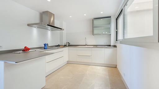 Rouquetta Apartment Kitchen