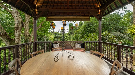 Rumah Melati Estate Dining area 1