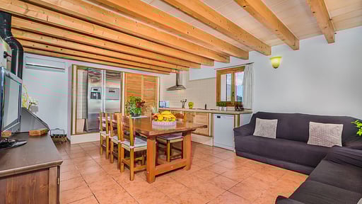Caseta De Lloseta Dining area