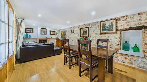 Caseta De Lloseta Living room