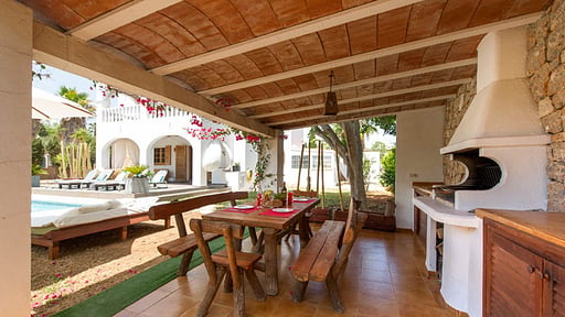 Villa Sa Carroca BBQ equipment