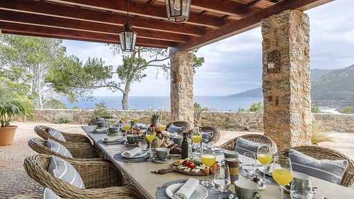 Sa Punta de S’Aguila Zona de comedor