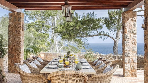 Sa Punta de S’Aguila Zona de comedor