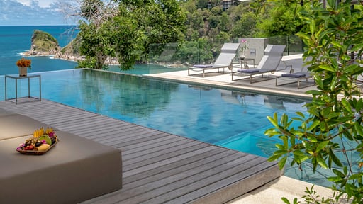 Villa Saengootsa Swimming pool