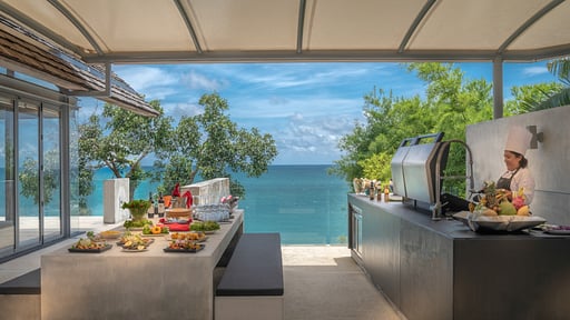Villa Saengootsa Dining area