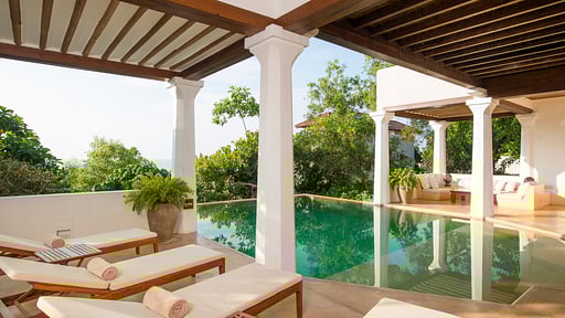 Saffron House Бассейн