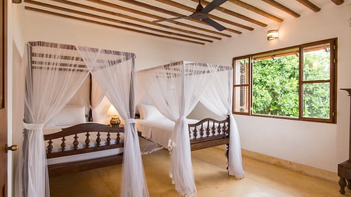 Saffron House Спальня 3