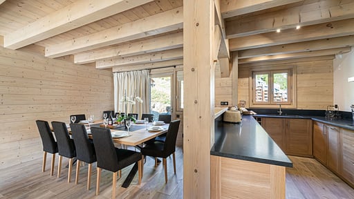 Chalet Saint Joseph Dining area