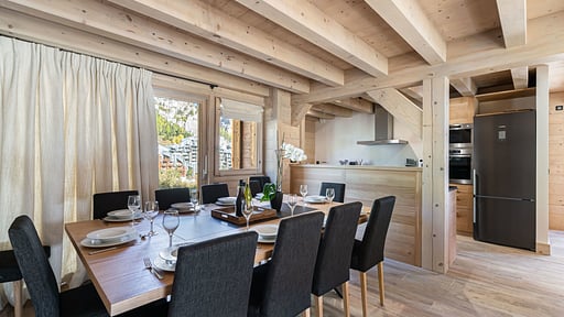 Chalet Saint Joseph Dining area