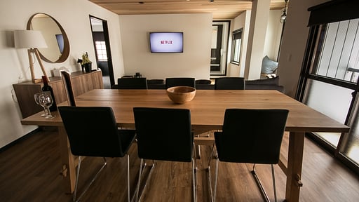 Sakka Apartments Dining area