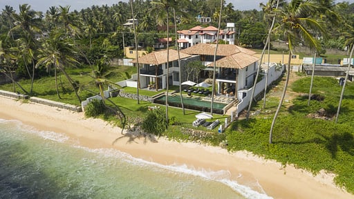 Villa Salt Water Drone foto's