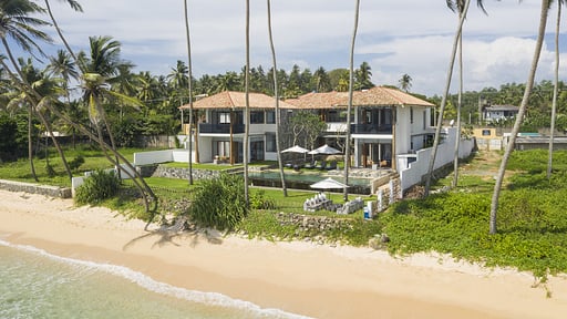 Villa Salt Water Drone foto's