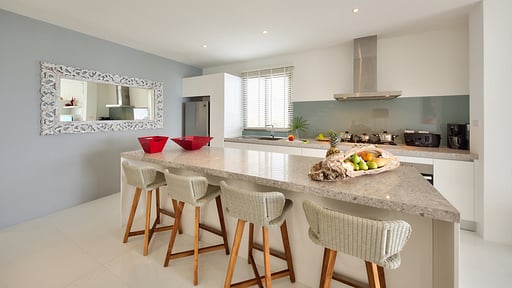 Samrong Beach Villa Dining area