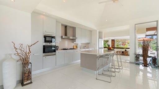 Samui Summit Villa Kitchen