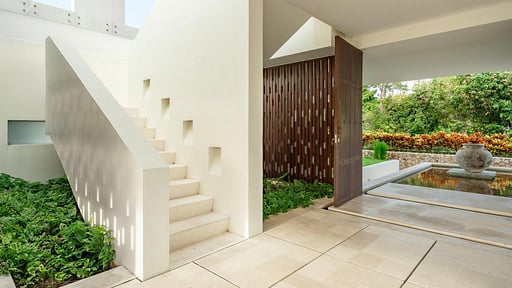 Villa Yee Sip Et Others