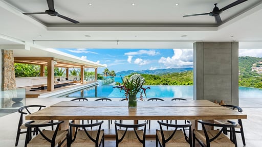 Villa Yee Sip See Dining area