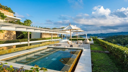 Villa Yee Sip See Swimming pool 2