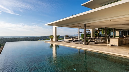 Villa Yee Sip Bpaet Piscina