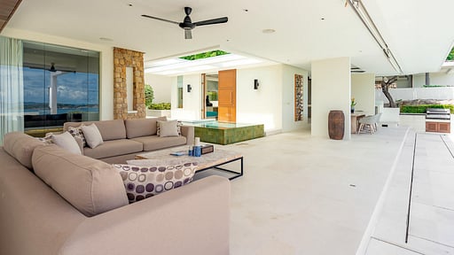 Villa Jet Living room