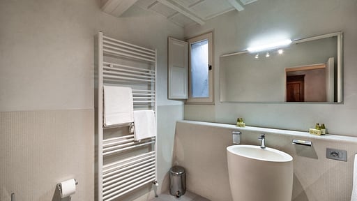 San Tommaso Villa Media room