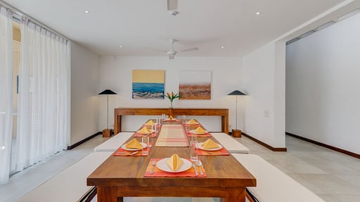 Sangria Sun Villa Dining area