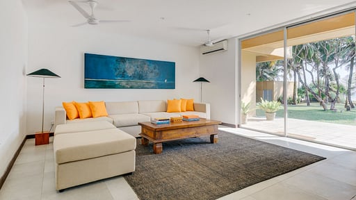 Sangria Sun Villa Living room