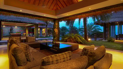 Sangsuri Villa Estate Woonkamer 2