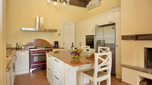 Santo Stefano 10 Kitchen