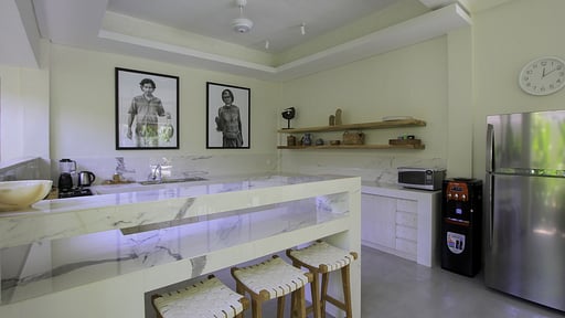 Sari Alexa Villa Kitchen