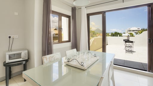 Sea Villa Mauritius Dining area