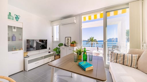 Beachfront Apartment Sivella II Living room