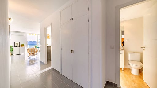 Beachfront Apartment Sivella II Bedroom 1