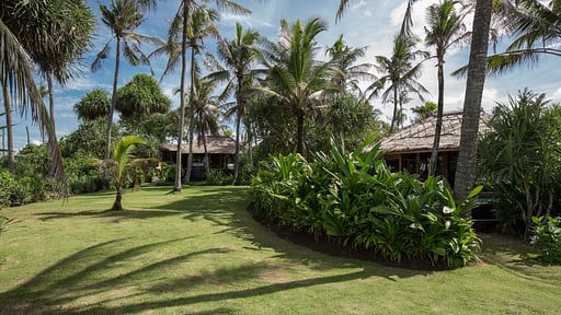 Sejuk Beach Villas - Kelapa Garden