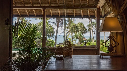 Sejuk Beach Villas - Kelapa Dining area