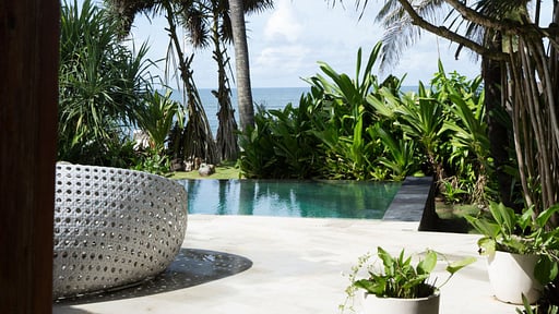 Sejuk Beach Villas - Madu Swimming pool
