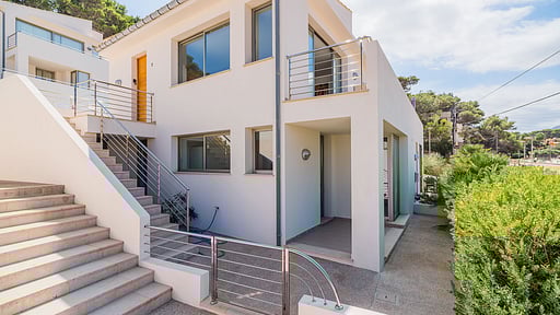 Molins 7 Surroundings