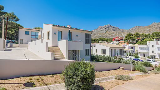 Molins 7 Surroundings