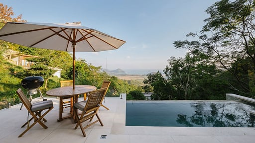Selong Selo Villa 1 Swimming pool