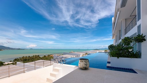 Serene Penthouse Swimming pool 1
