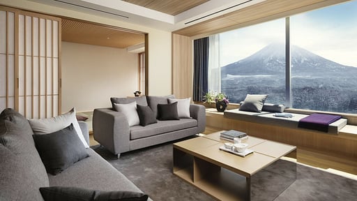 Setsu Niseko Four Bedroom Onsen Tatami Suite Living room
