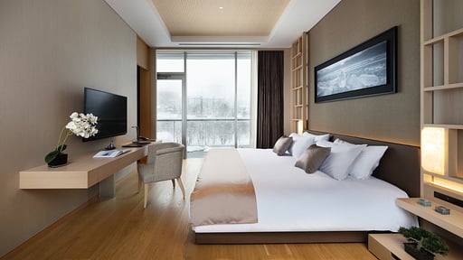 Setsu Niseko Tsuki Suite Penthouse Bedroom 1