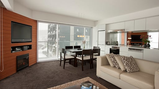 Setsumon One Bedroom Suite Dining area