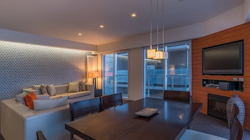 Setsumon One Bedroom Suite Dining area