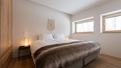 Shakuzen Chalet Bedroom 2