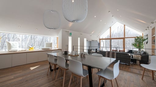 Shakuzen Chalet Dining area