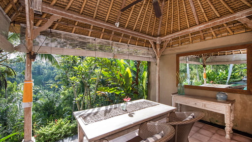 Villa Shamballa Dining area