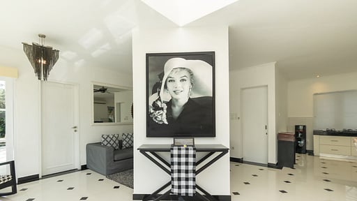 Shanti Estate - Amore Living room
