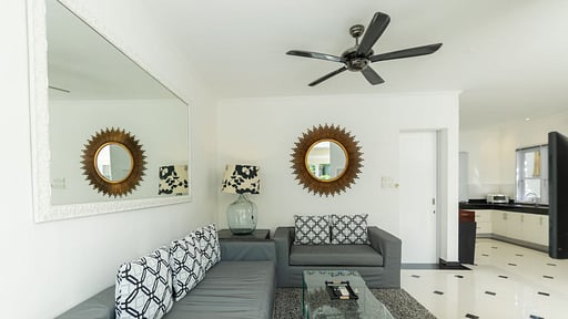 Shanti Estate - Amore Living room