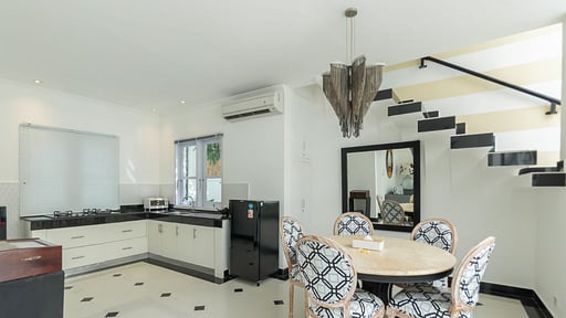 Shanti Estate - Amore Kitchen